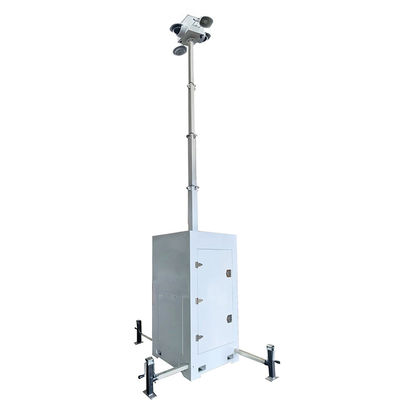 도로 건설 작업 모니터링을 위해 모바일 컴팩트 CCTV 감시 타워를 쉽게 배치하십시오.